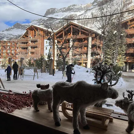 Everest Hotel 3*