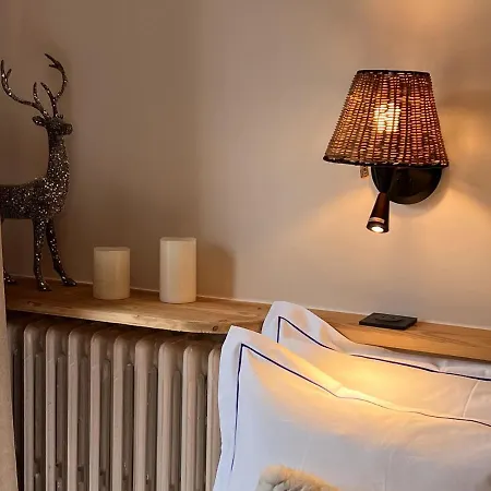Everest Hotel 3*