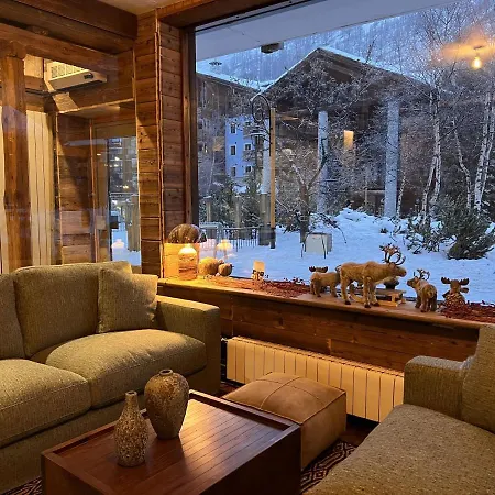 Hotel Everest 3*